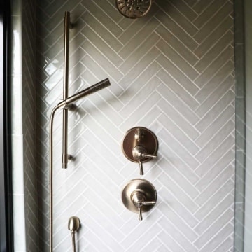 shower_handles