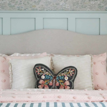 50.bedding_girls_room