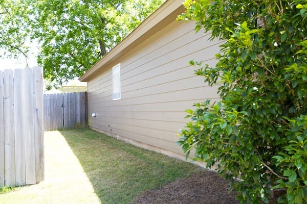 yard_before_side