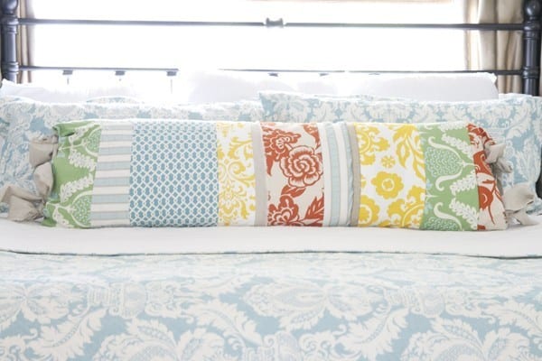DIY : a handmade patchwork lumbar pillow