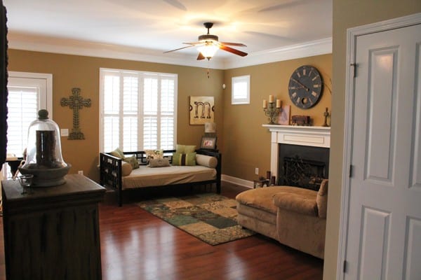 playroom_before_2