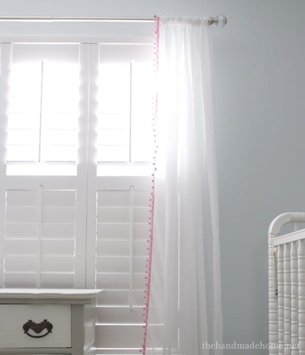 handmade nursery ideas : easy peasy curtains {how to sew trim on curtains}