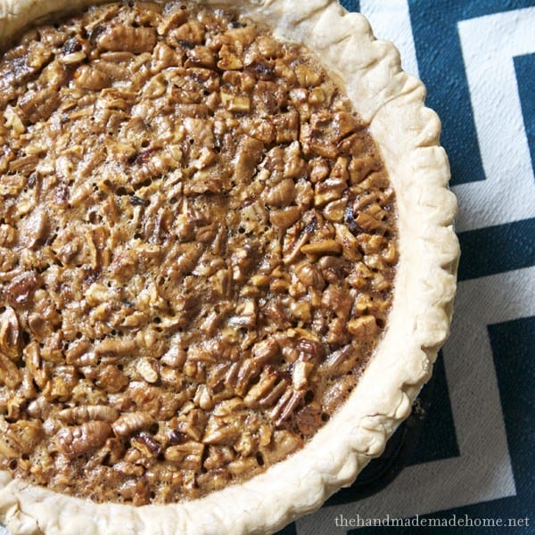 pecan_pie_fresh_baked