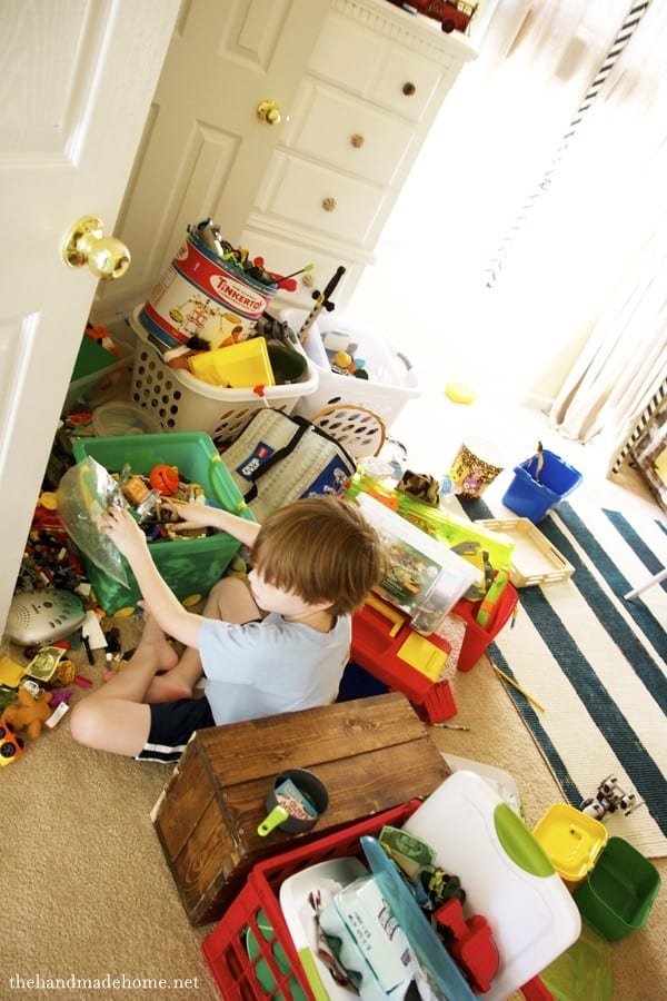 toy_mess