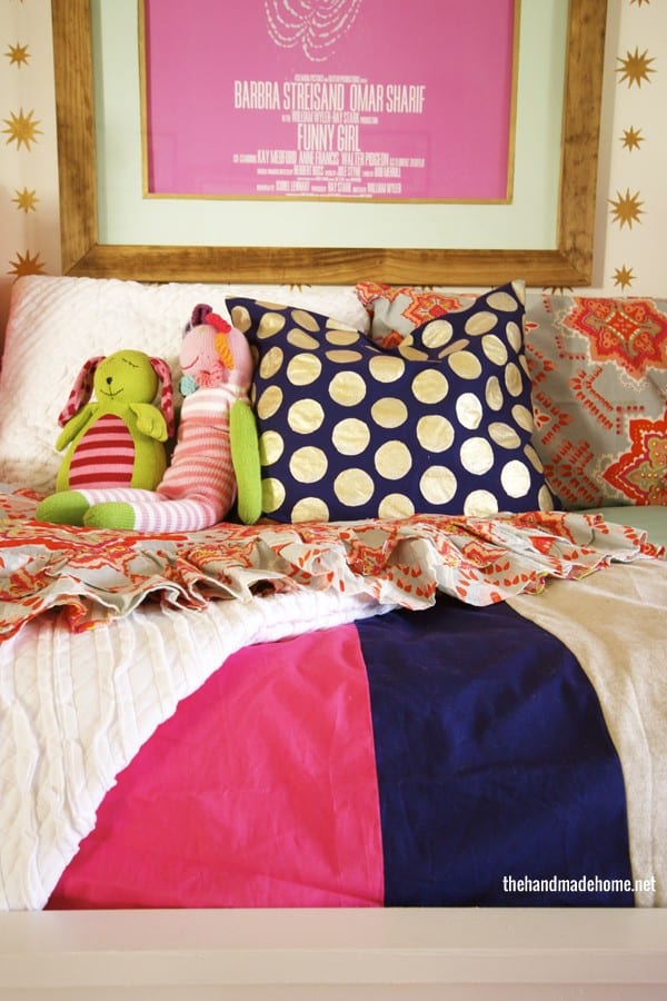 bedding_little_girl_up_close
