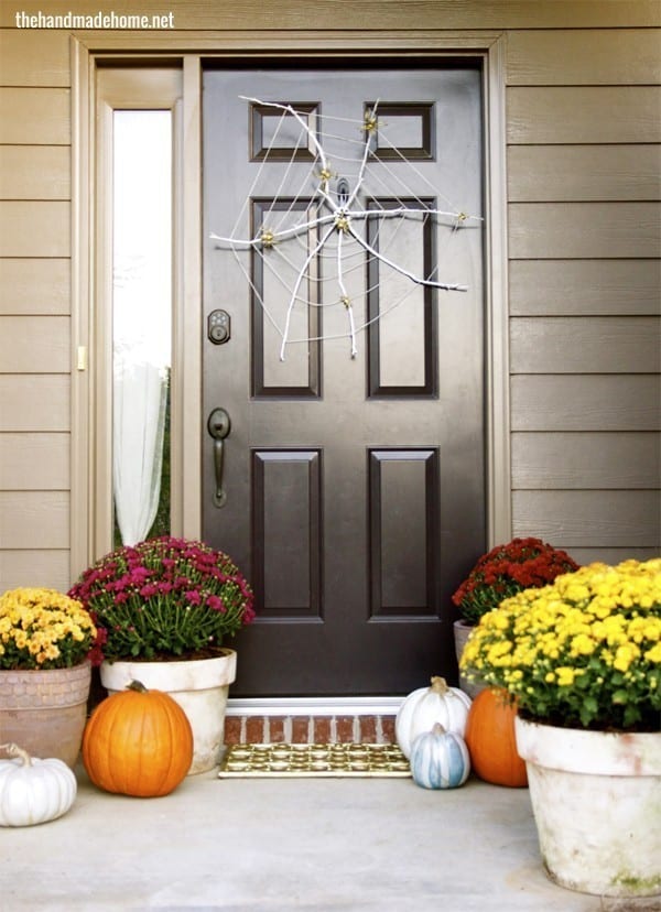 creepy crawly halloween wreath