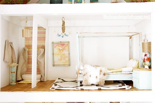 dollhouse_bedroom_and_bathroom