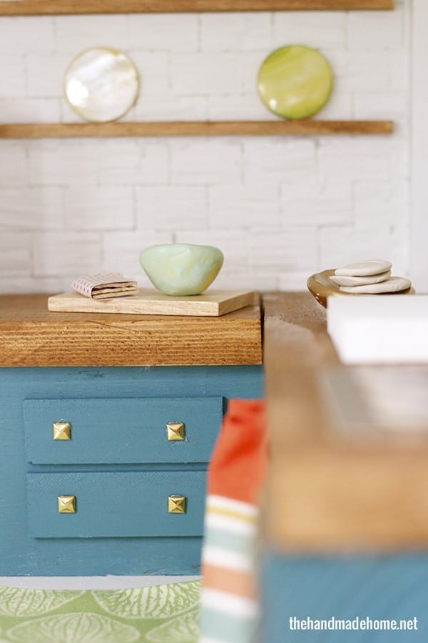 dollhouse_cabinets