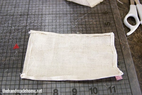 make_your_own_dollhouse_curtains