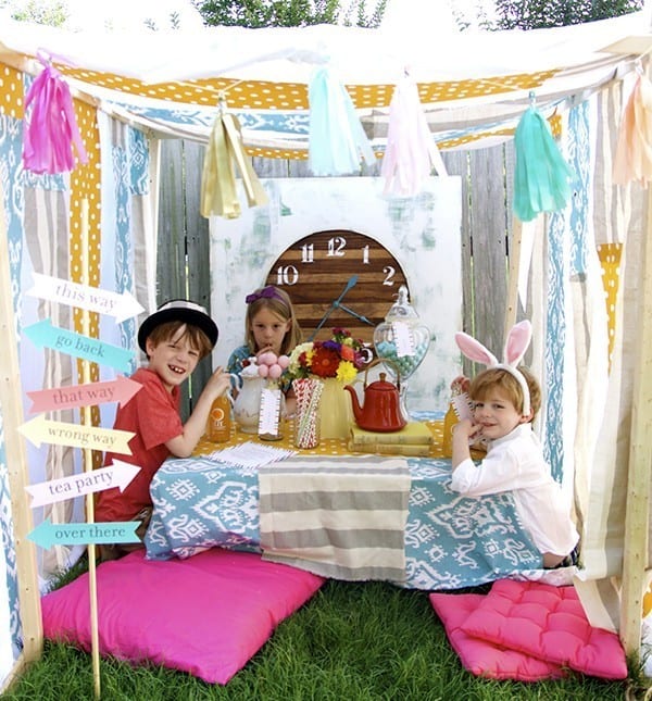 alice in wonderland tea party {no sew tent} - The Handmade Home