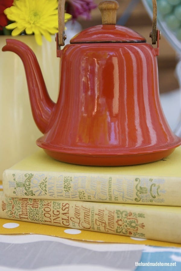vintage_alice_in_wonderland_party