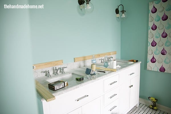 do_it_yourself_vanity_mirrors