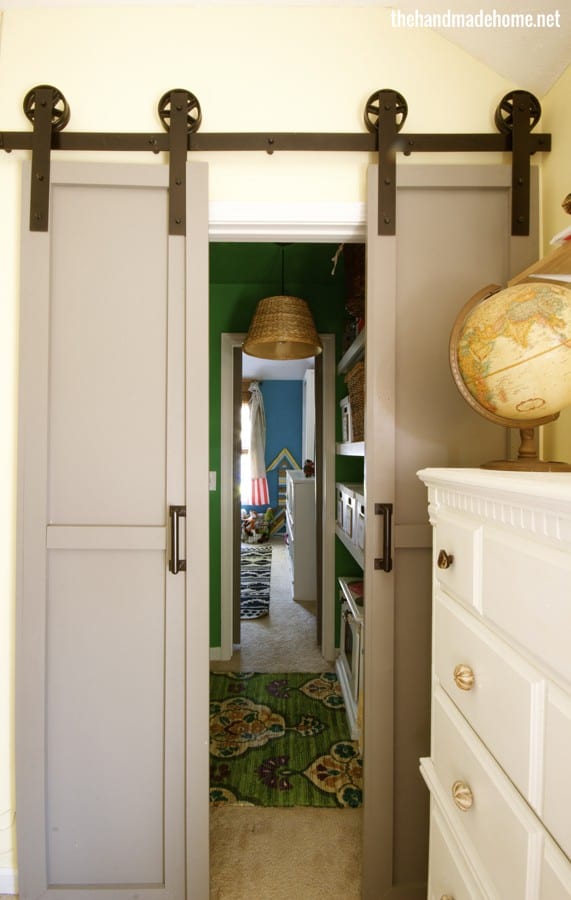 boys_room_barn_doors