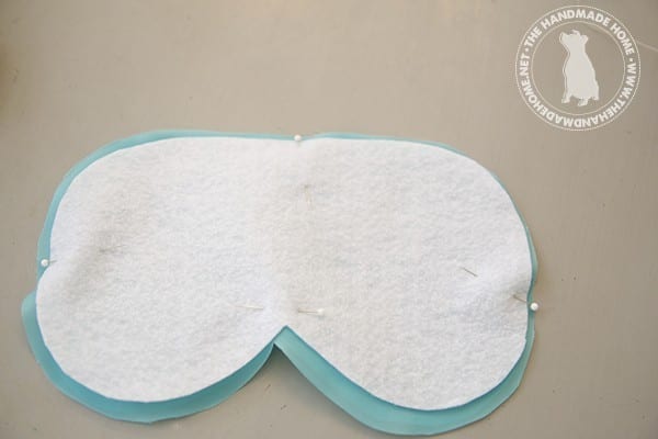 how_to_make_a_holly_go_lightly_mask