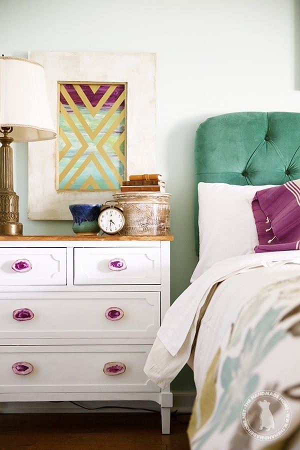 nightstand_details
