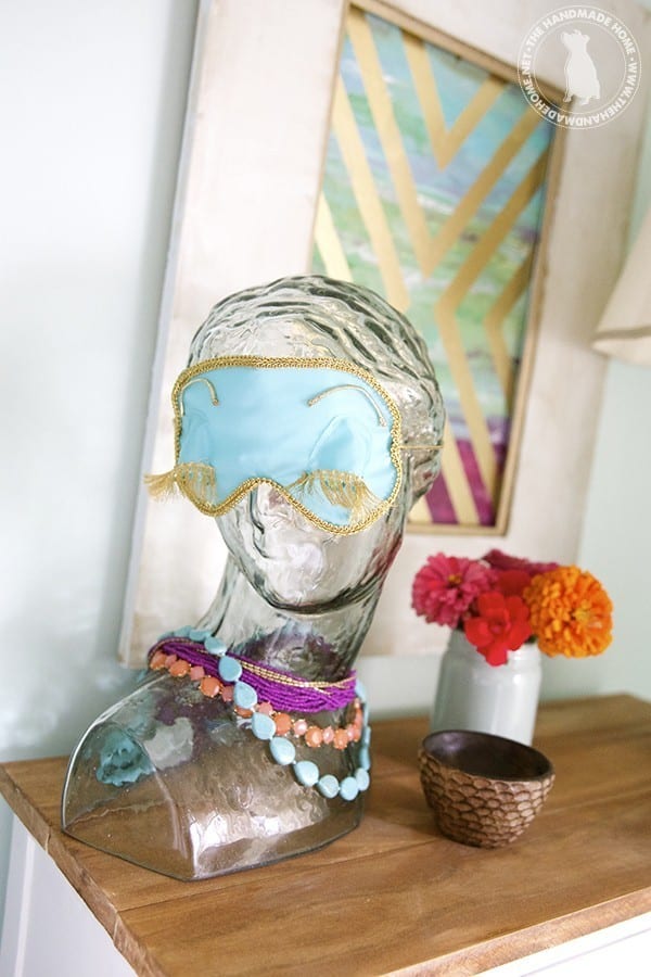 diy breakfast at tiffany’s sleep mask