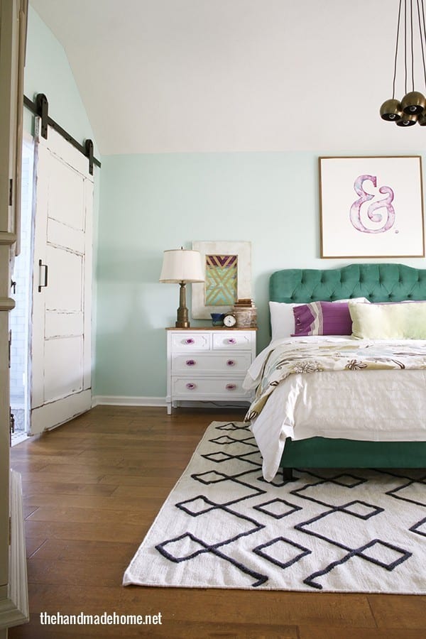 velvet_bed
