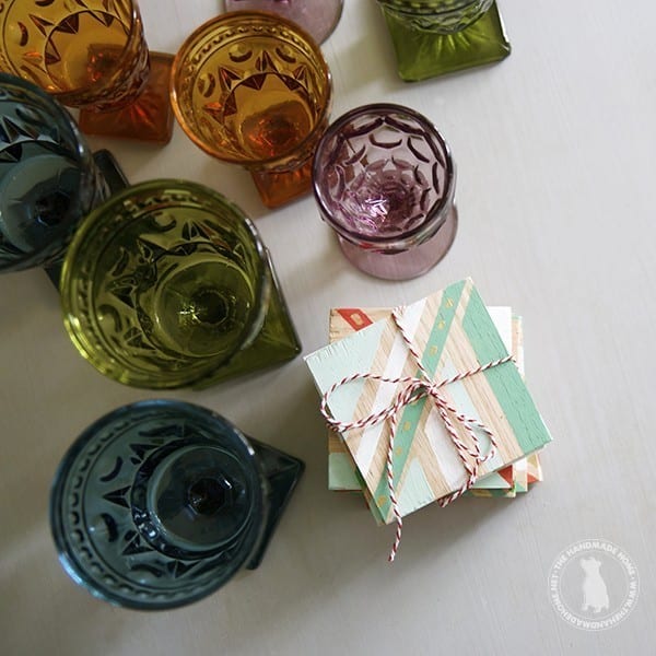 easy_handmae_colorful_coasters