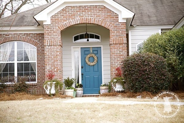 curb_appeal_blue_front_door