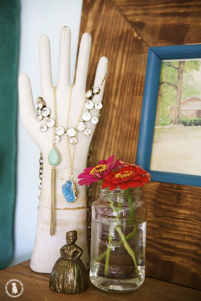 fun_jewelry_display
