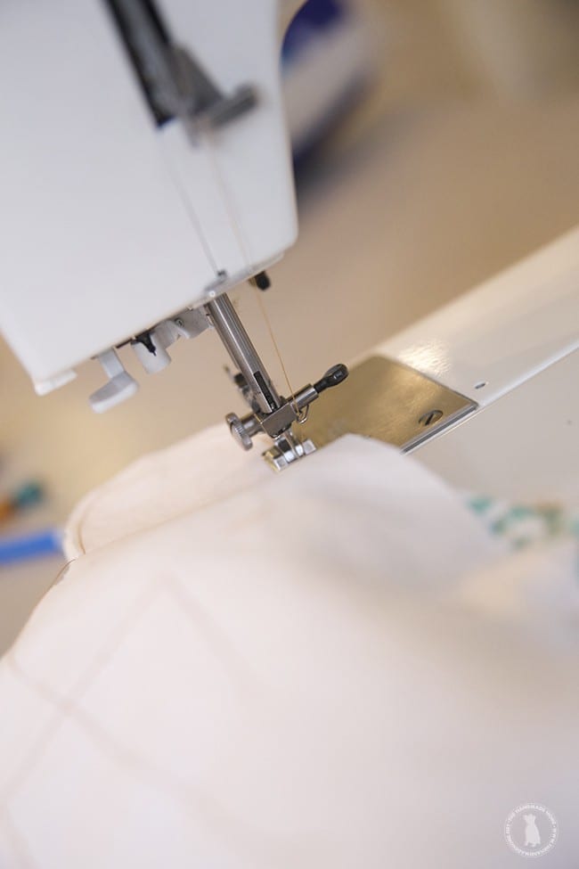 sewing_a_pillow