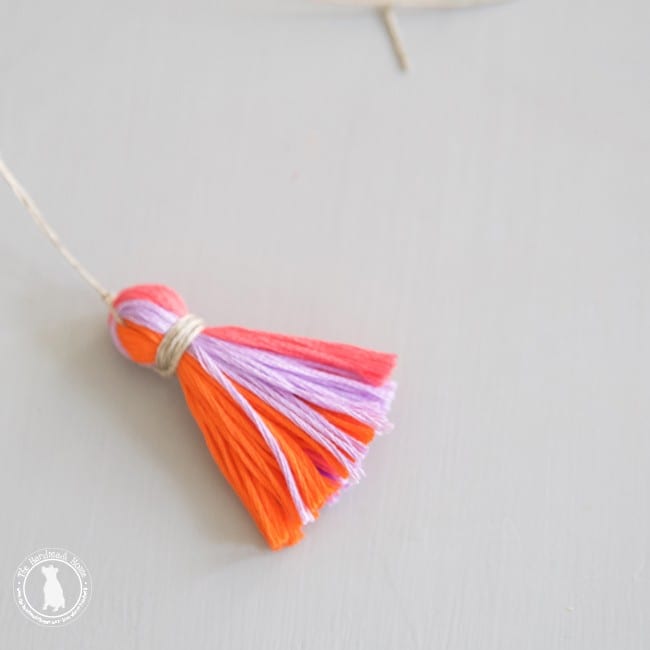 neon_tassel_how_to