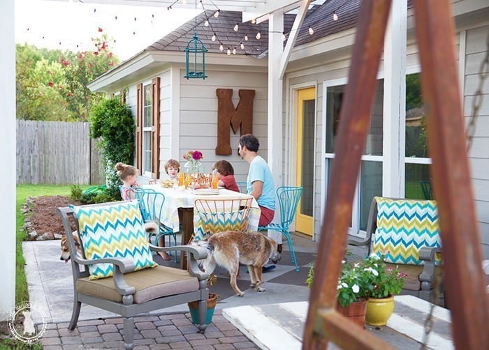 the_handmade_home_back_yard