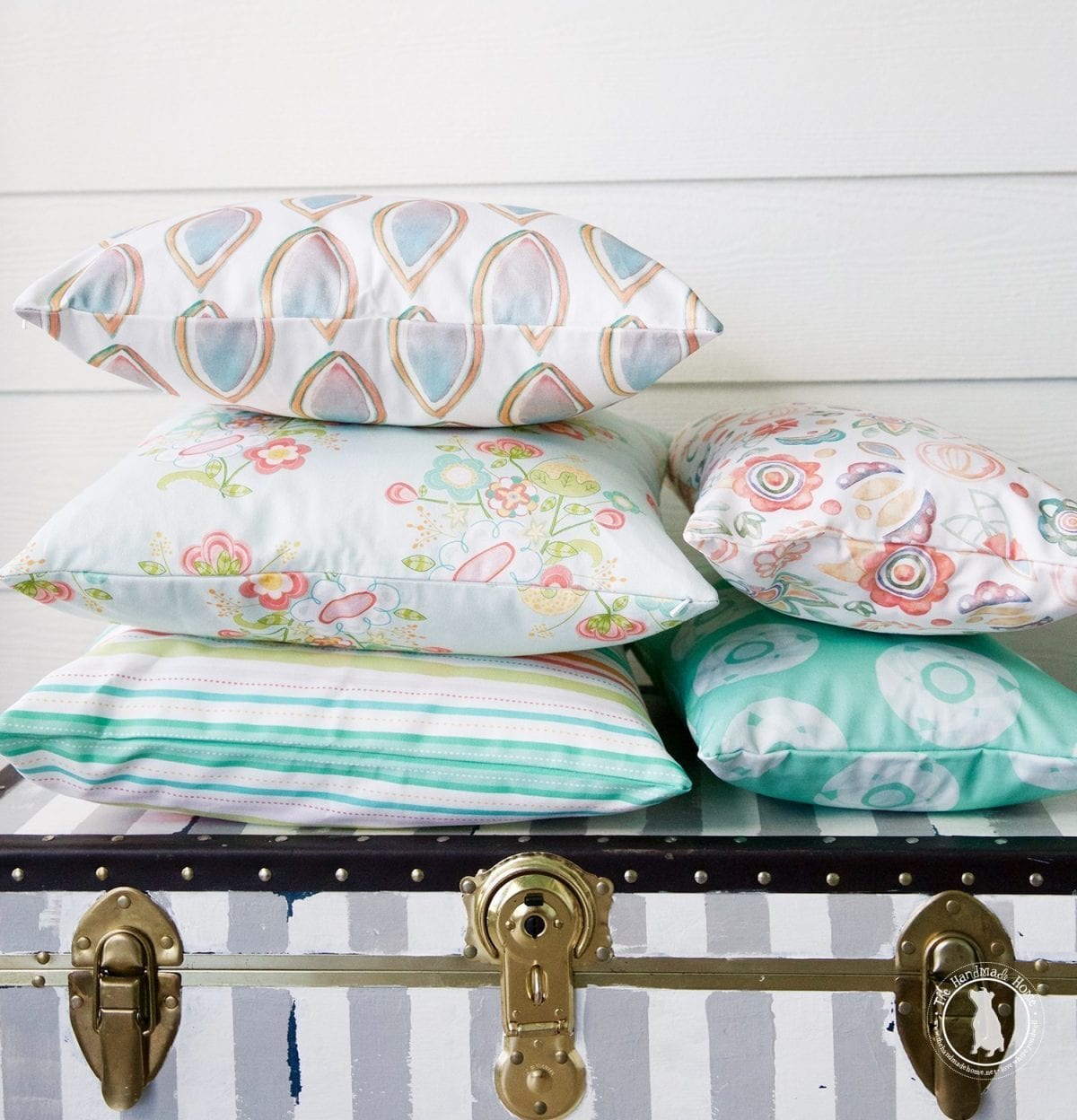 pillow_covers_aqua_fabric