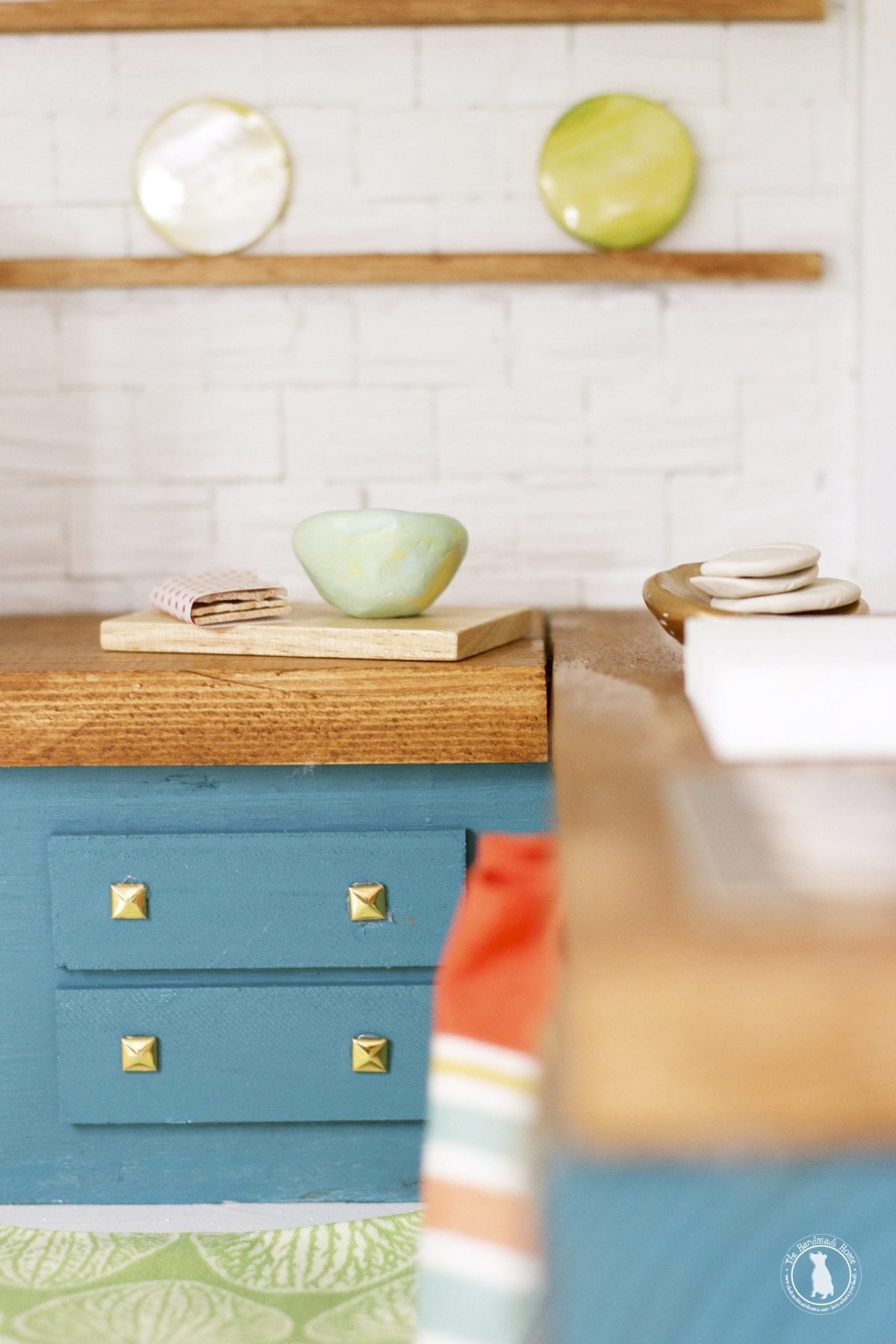 handmade_cabinets_dollhouse