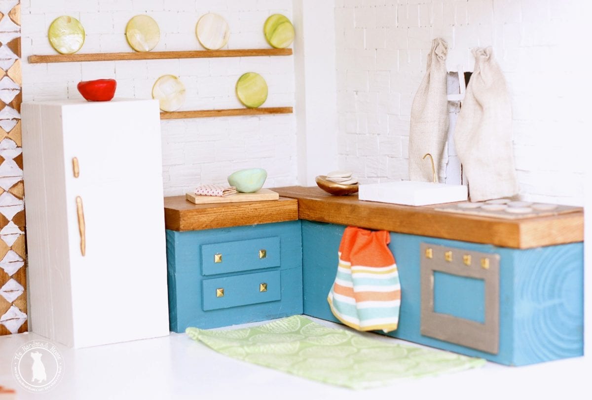 handmade_kitchen_dollhouse