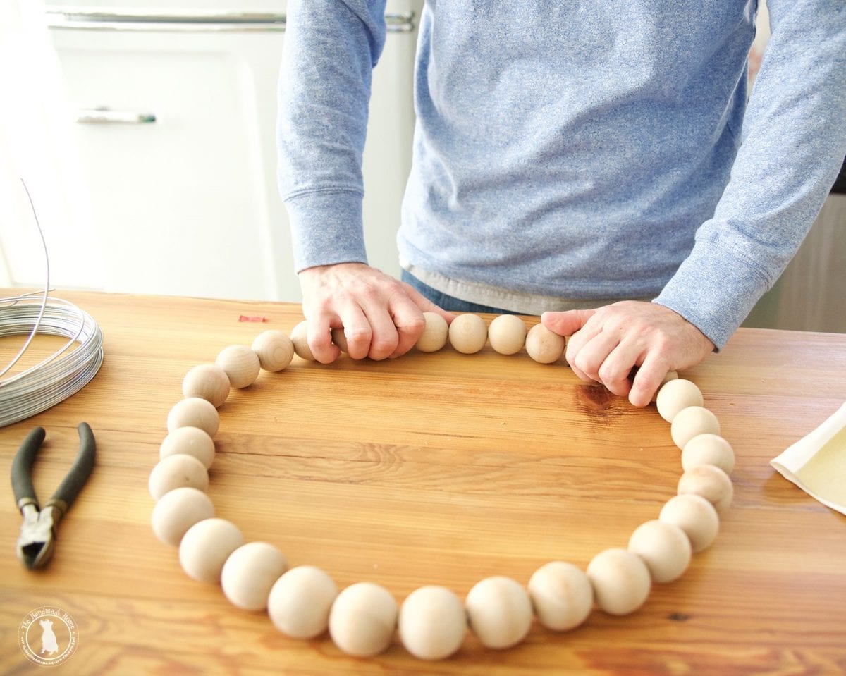 how_to_make_a_woodenwreath