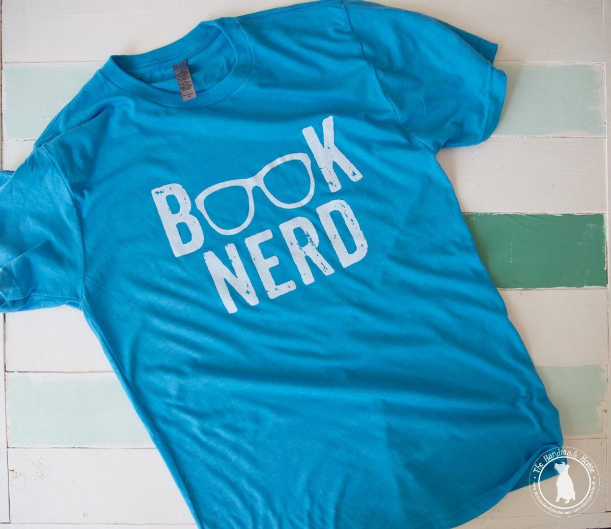 book_nerd_comfy_tee