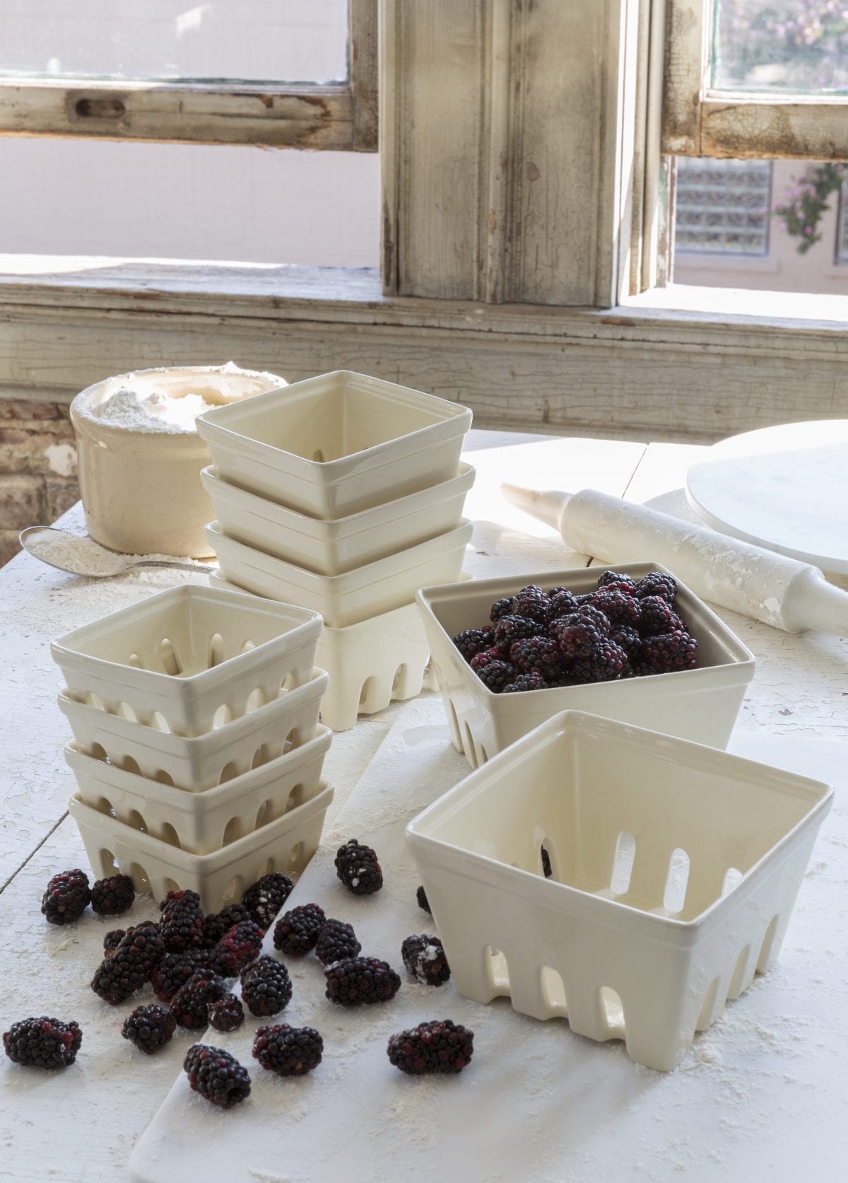 small_berry_dishes