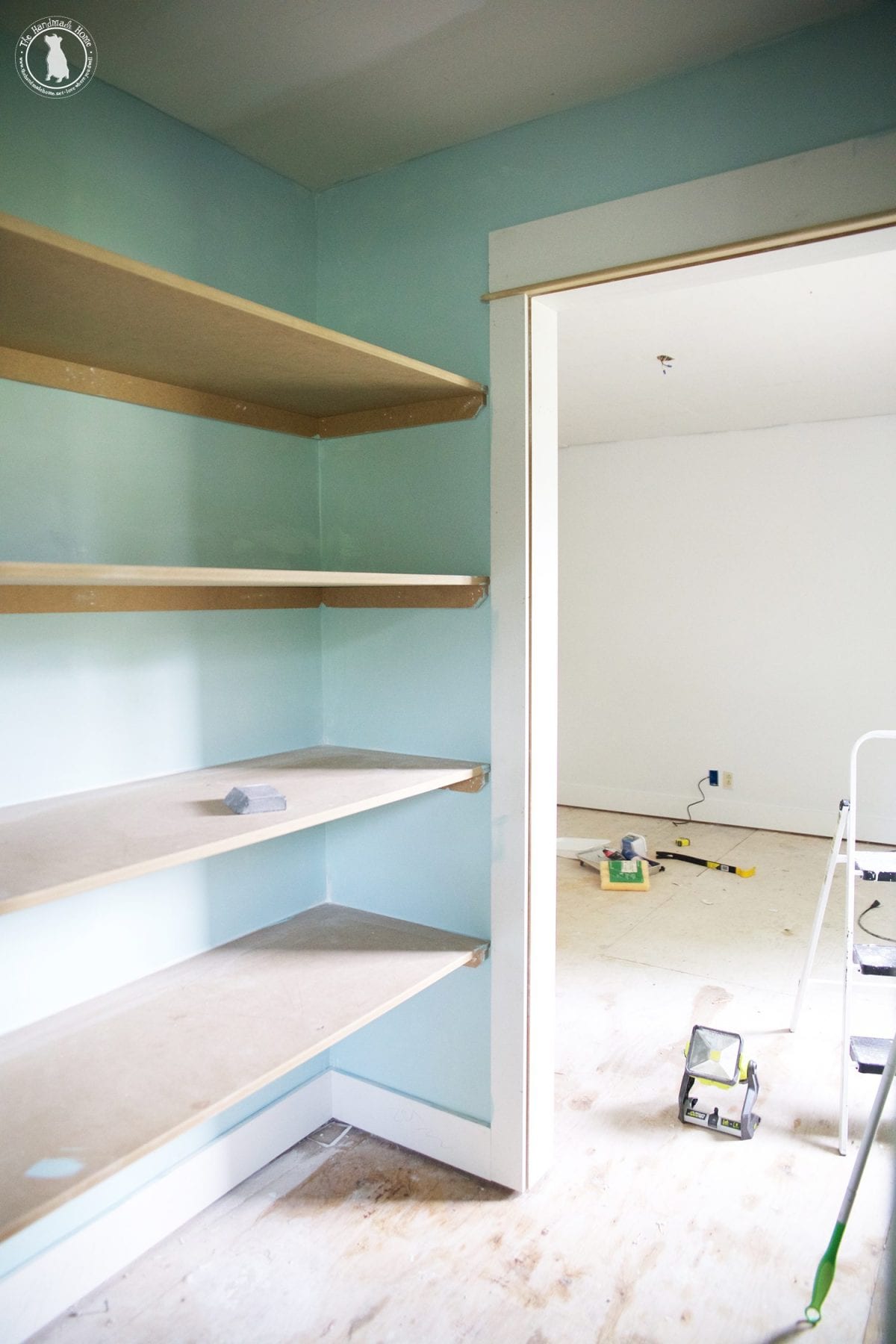 closet_blue