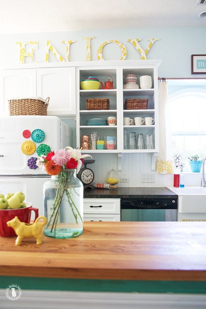 organization for your sink {and a giveaway with elkay}