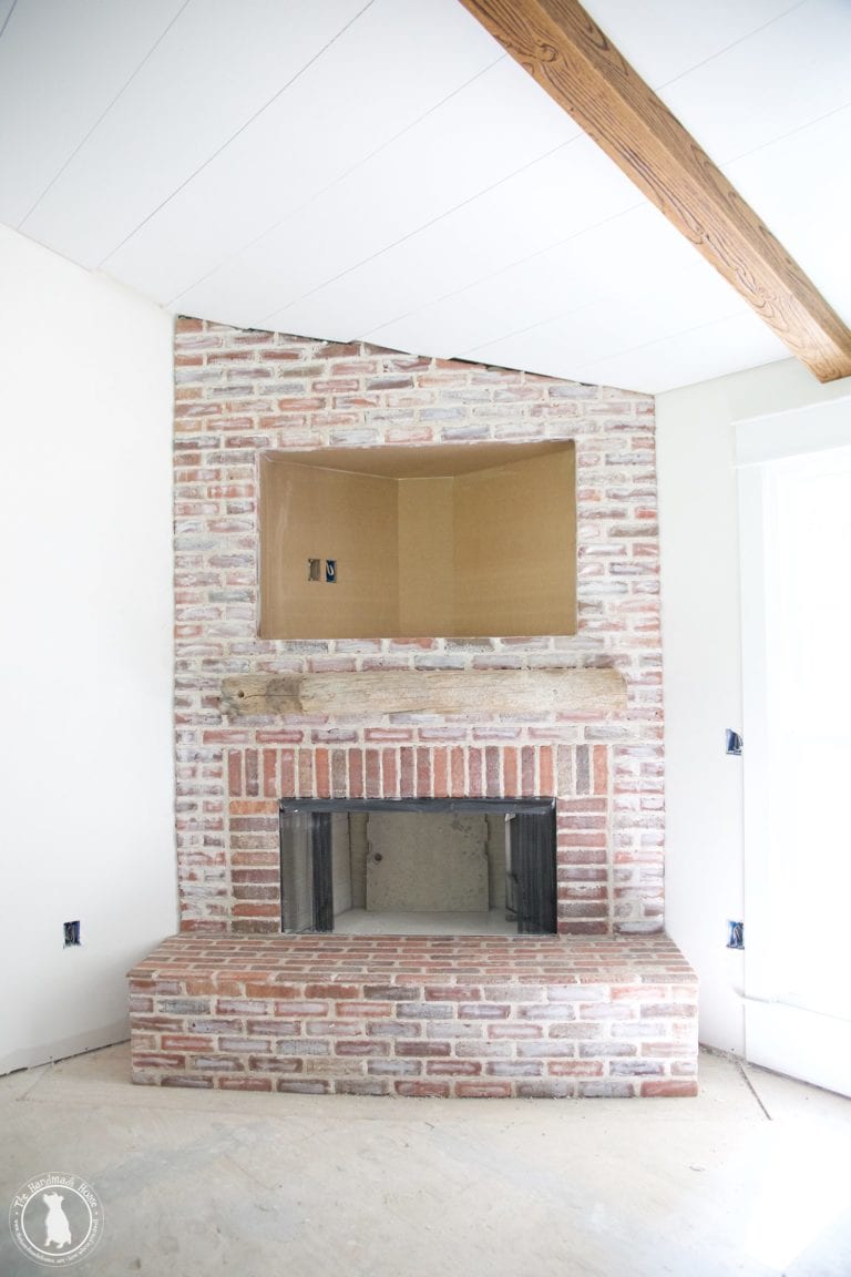 how to mortar rub brick {on a fireplace}