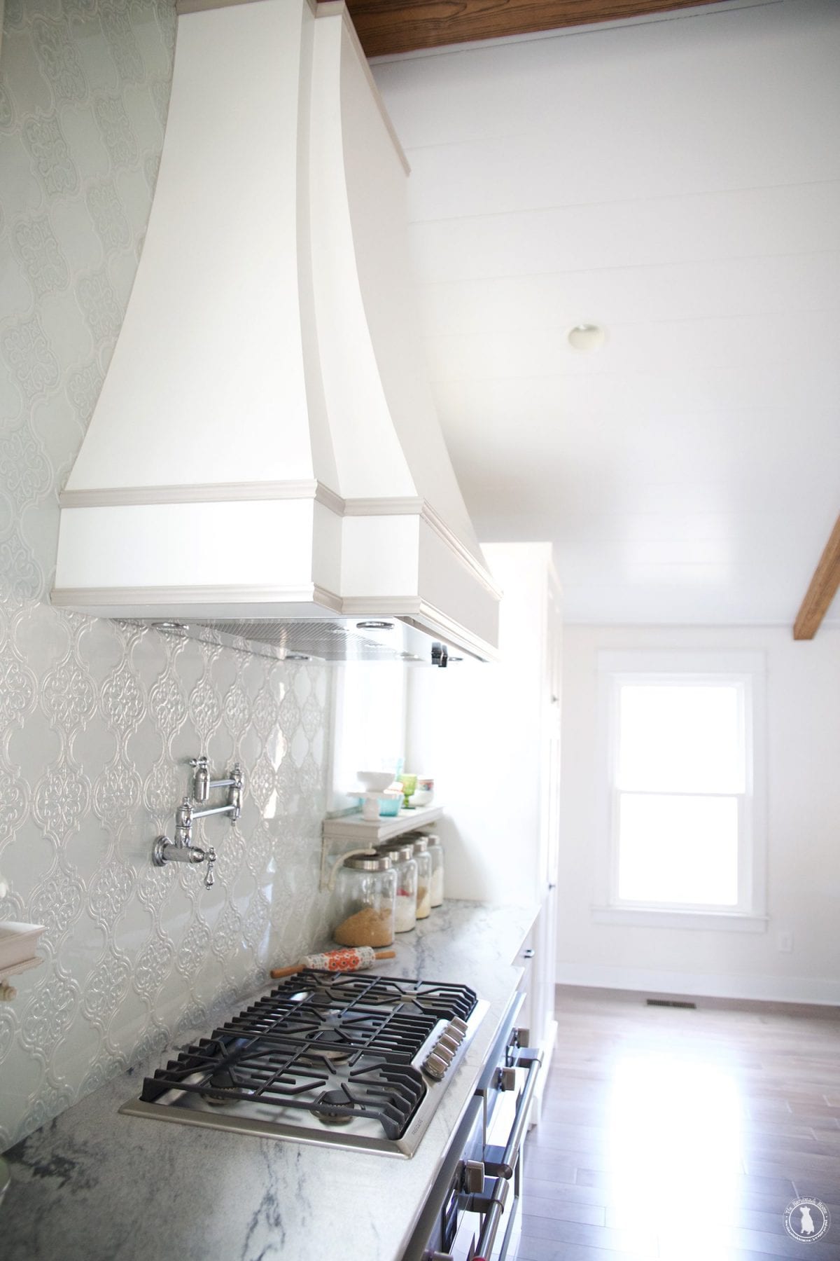 french_hood_marble_countertops