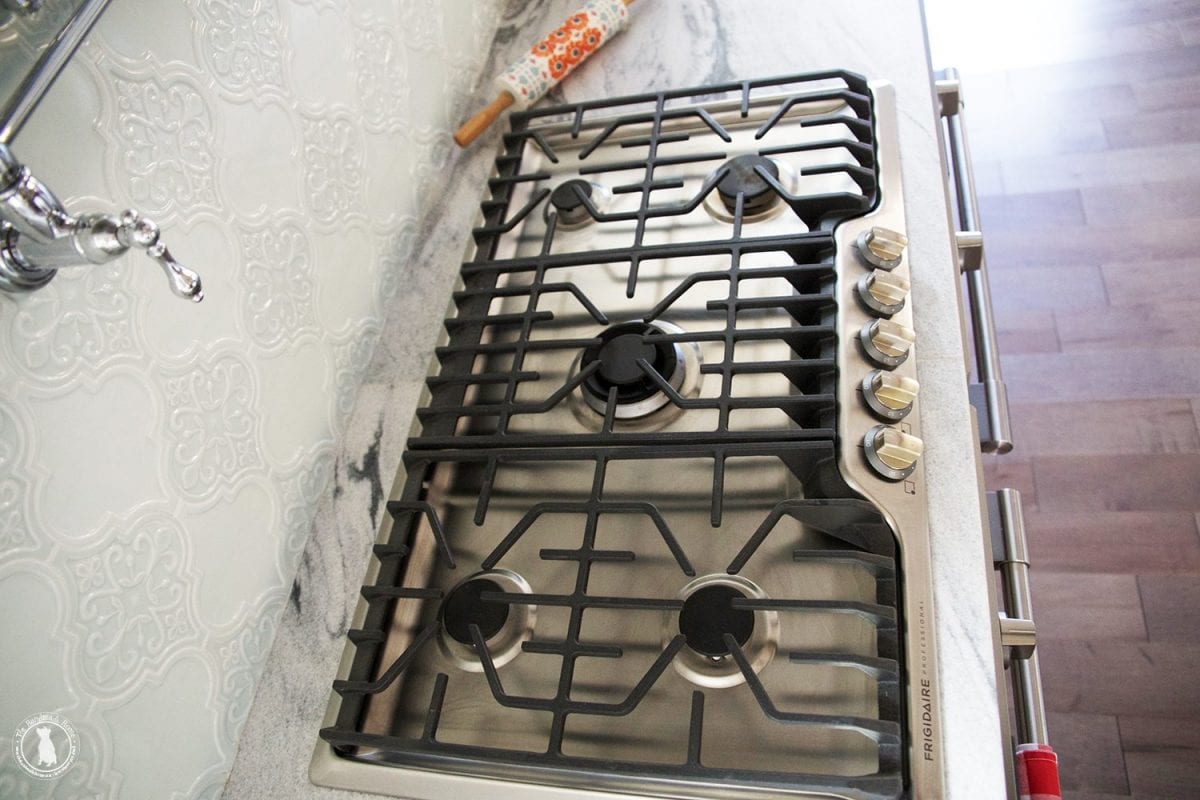 stovetop_over_double_ovens