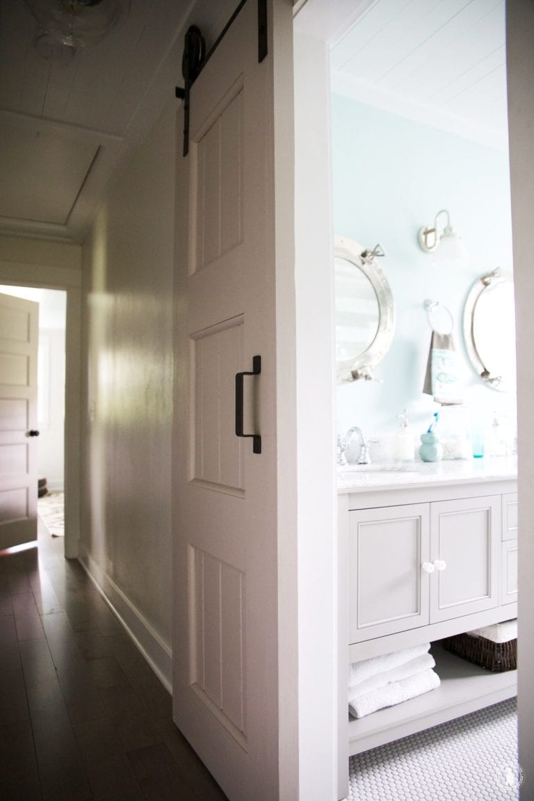 how to add a lock to a barn door