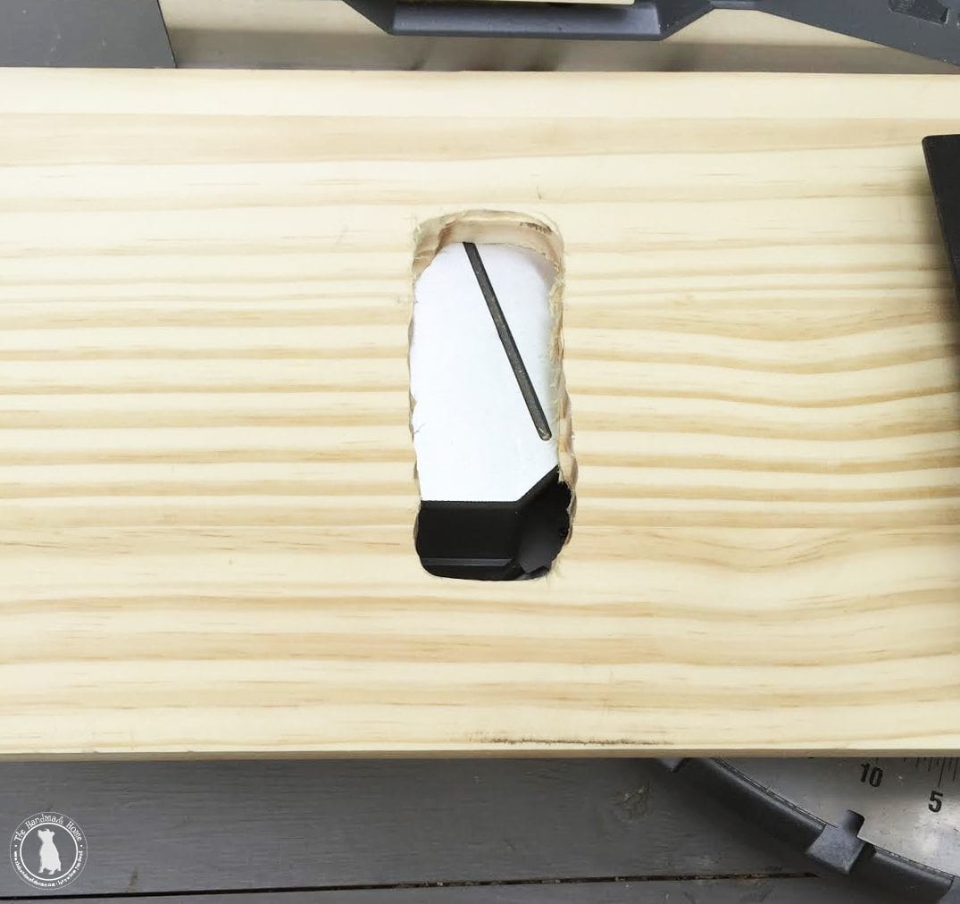 how to add a lock to a barn door