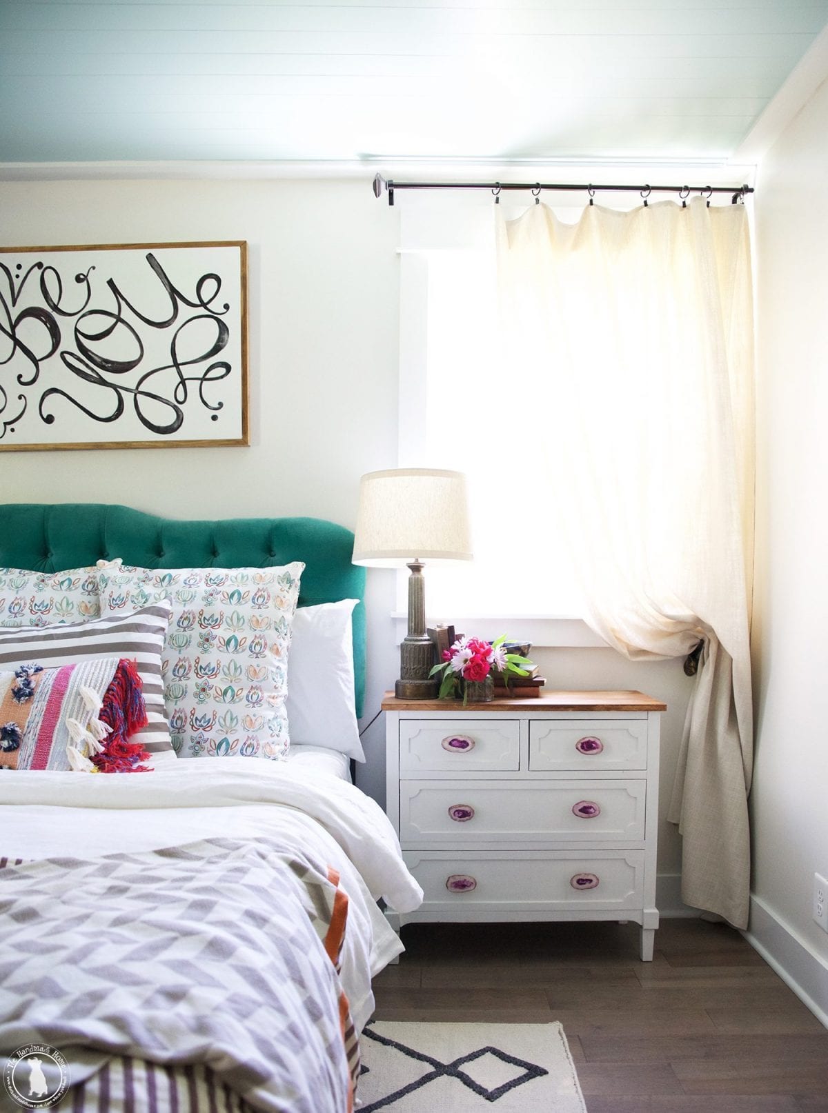 bedroom decorating tips - with color