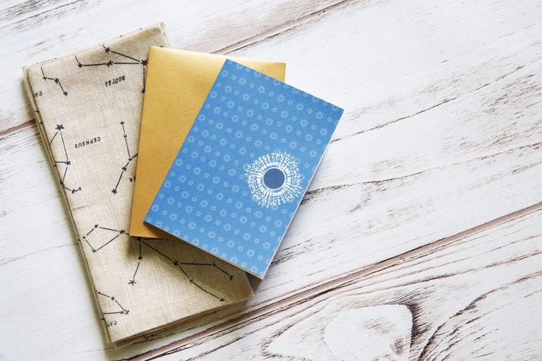 easy ideas for an eclipse party {and a freebie!}