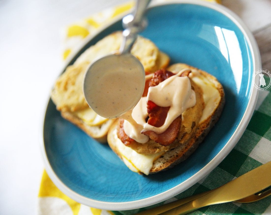 Gluten free sandwich {fried green tomato with comeback sauce} - comeback sauce