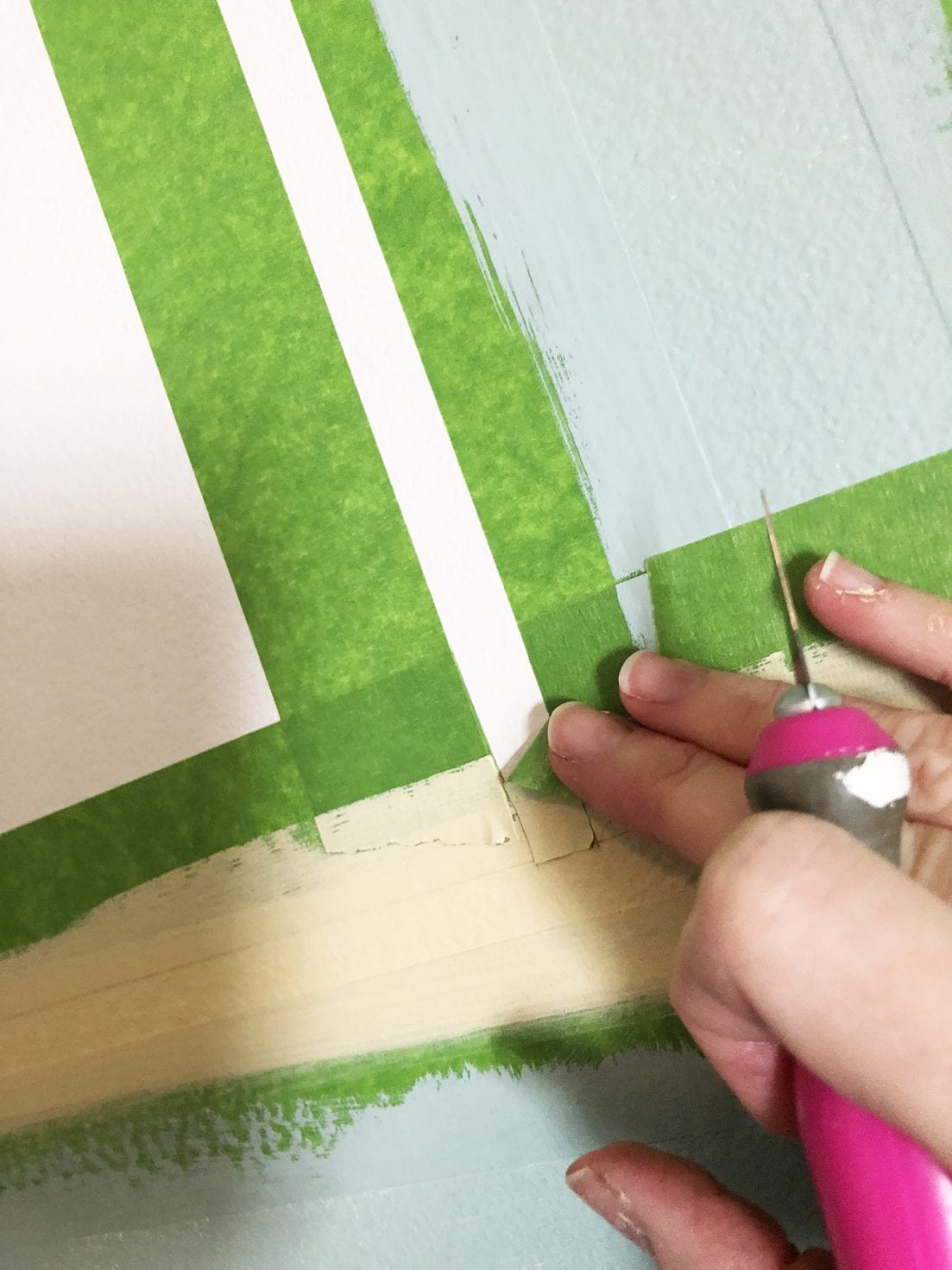 painting a plaid wall 