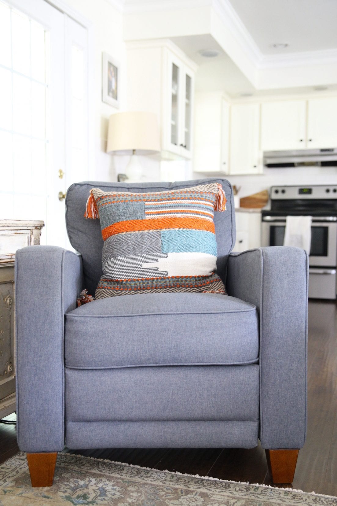 10 foolproof decorating tips - pillows