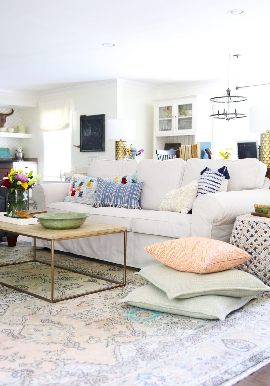 10 foolproof decorating tips - coffee table