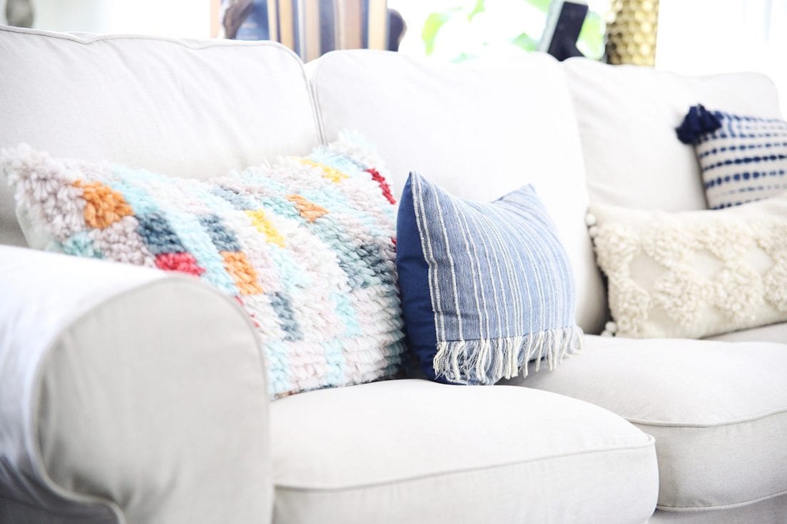 10 foolproof decorating tips - pillows
