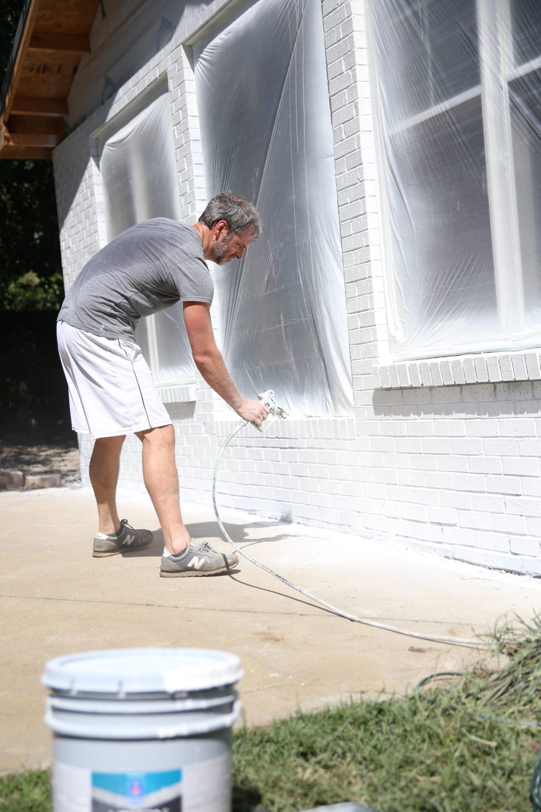 easiest way to paint a house