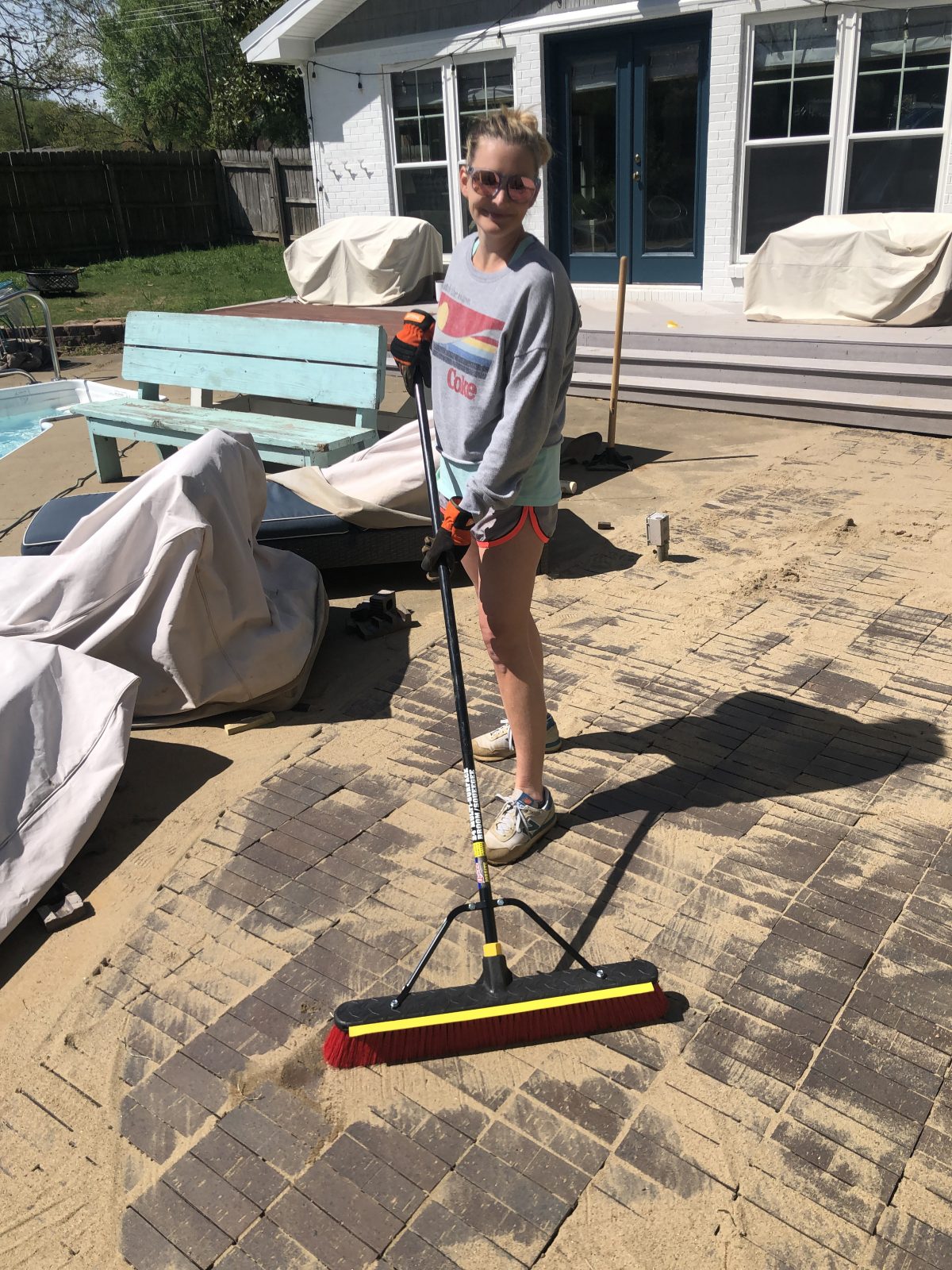 leveling patio pavers