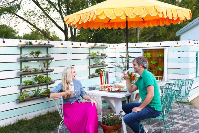 a backyard picnic to celebrate fall